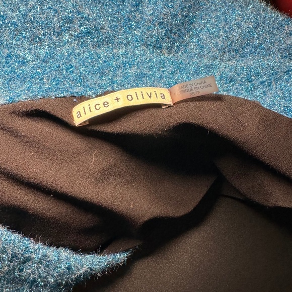 XS ALICE + OLIVIA LINED SWEATER - Picture 6 of 6